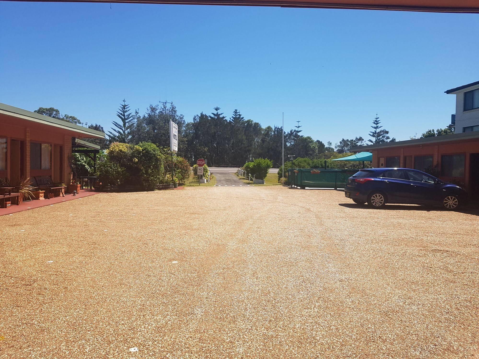 Lake Front Motel Entrance Buitenkant foto
